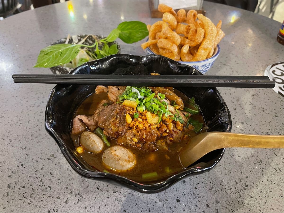 Boat Noodle at Thong Smith